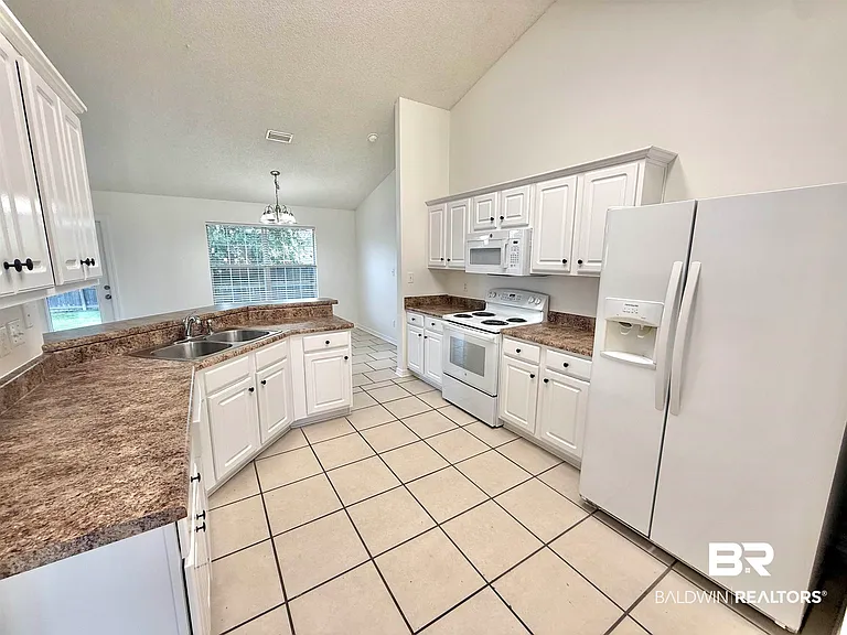 2482 W Ashford Park Dr — Photo 4