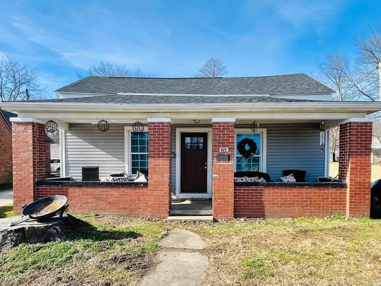 419 S 3rd St, Boonville, IN 47601