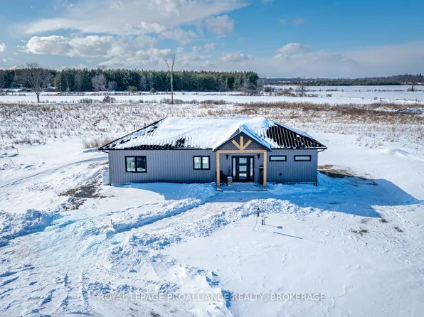 292 Kyes Rd, Leeds And The Thousand Islands, ON K0E 1L0