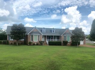 4009 Rising Fawn Ln, Columbia, TN 38401