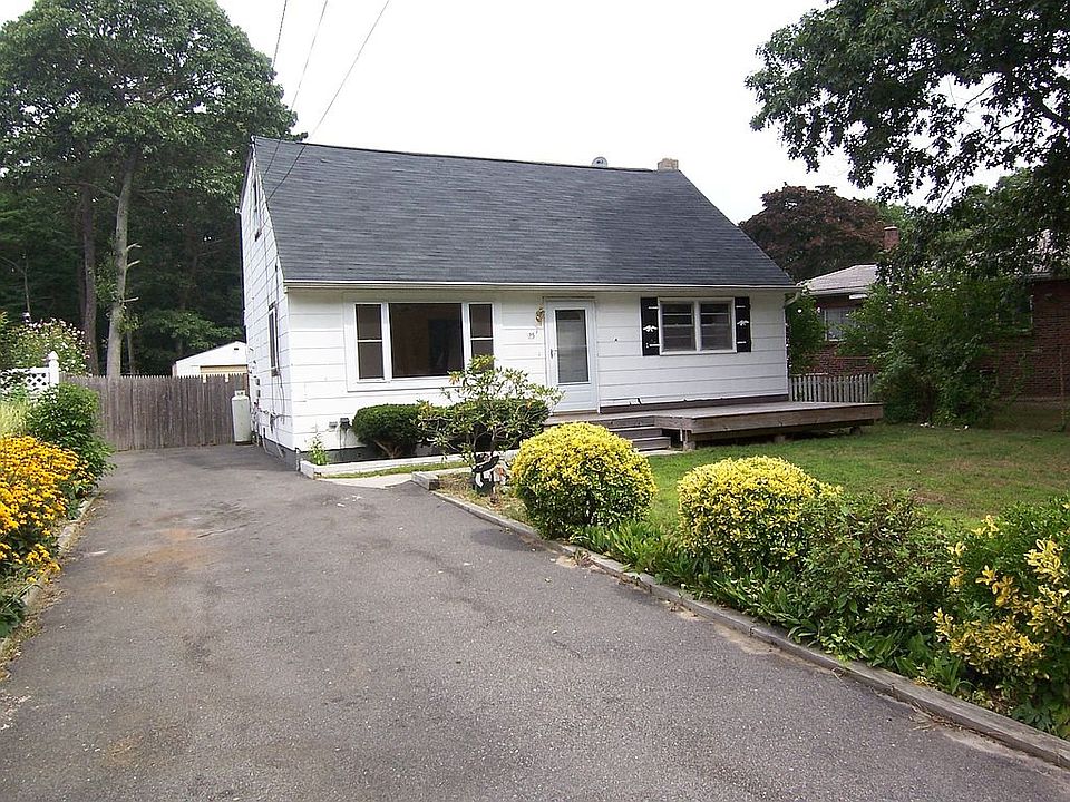 1st image of 25 Laurel Ln