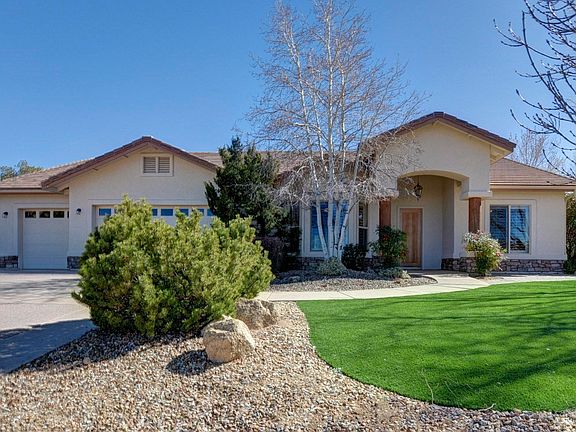 2nd image of 5519 Corsage Cir