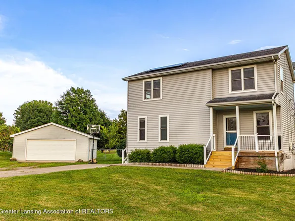 318 E Walnut St, Potterville, MI 48876
