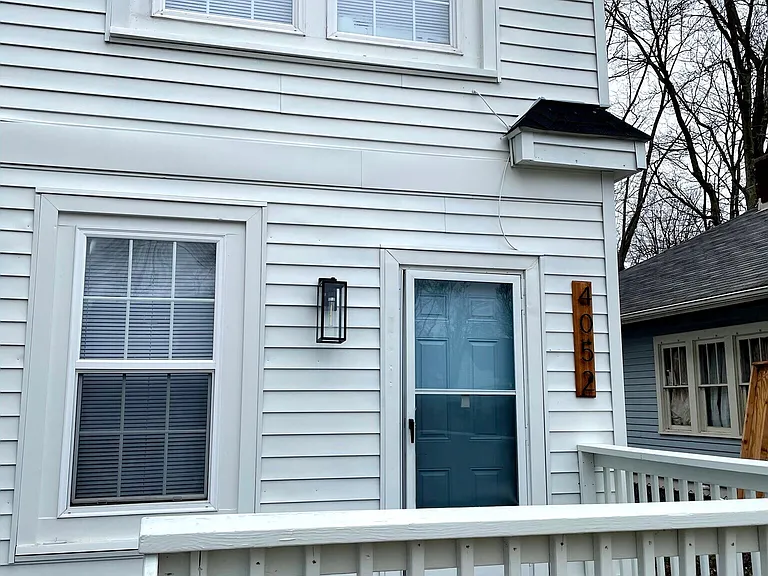 4052 Cornelius Ave — Photo 1