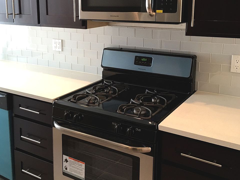 1st image of 326 Sackett St #Carriage