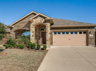 6809 Elderberry Dr, Arlington, TX 76001