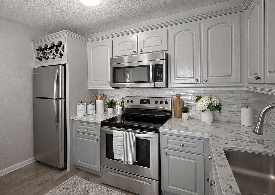 1st image of 10501 SW 108th Ave APT A212