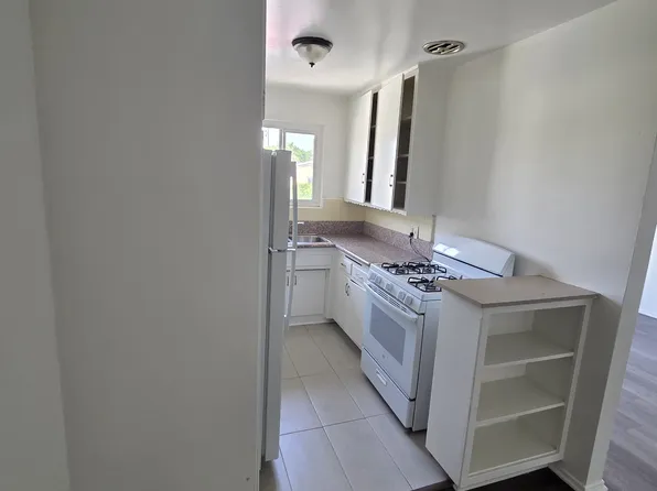 103 S Gramercy Pl #8, Los Angeles, CA 90004