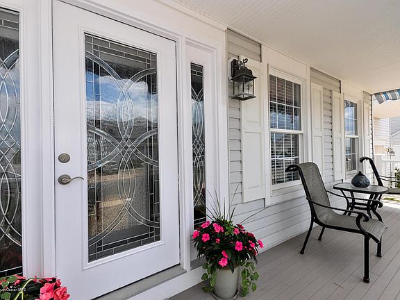 2nd image of 1304 Wickford Ln