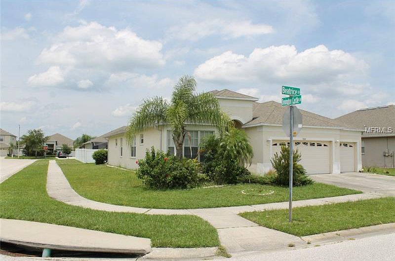 1st image of 19041 Beatrice Ln