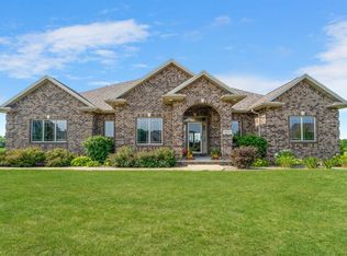 5277 W Century Farm Blvd, Appleton, WI 54913