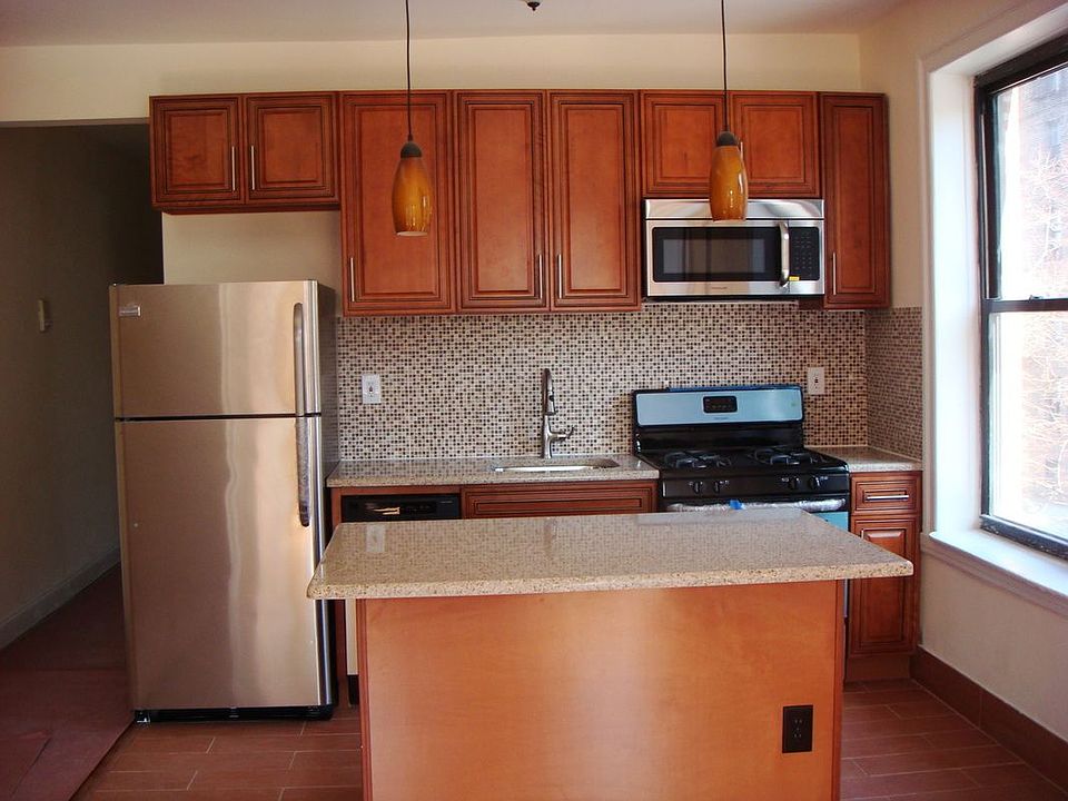 1st image of 2588 34th St APT 2A