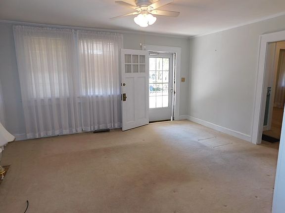 5th image of 1526 S Boundary Ave SE