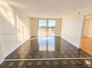 Parkway Towers Bldg 1, Miami, FL 33169