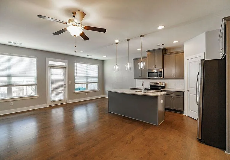 38 Auburn Woods Dr — Photo 25
