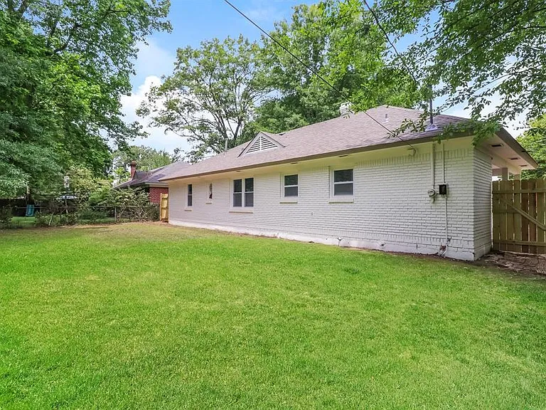 5113 Helene Rd — Photo 3