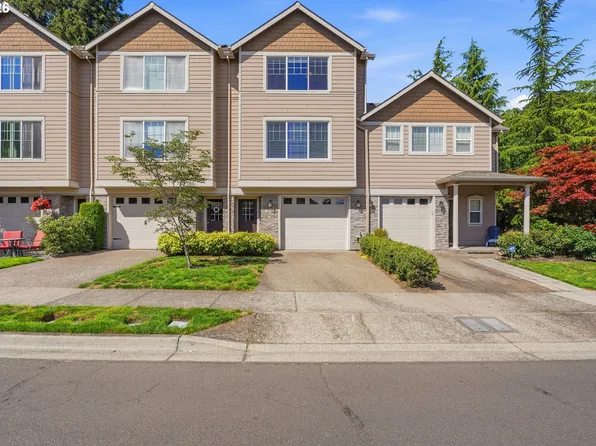 9097 SW Sweek Dr, Tualatin, OR 97062