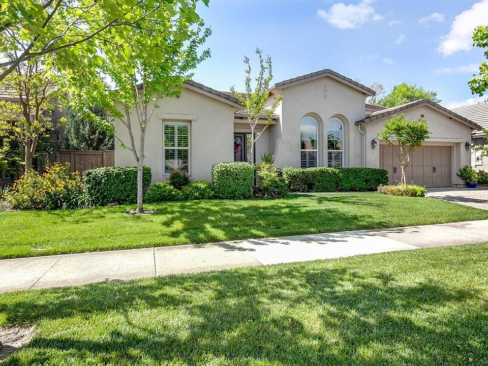 1st image of 2574 Heritage Park Ln