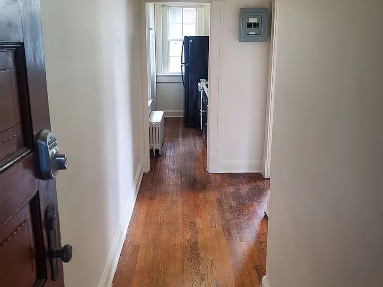 1415 Laurel Ave #18 — Photo 3