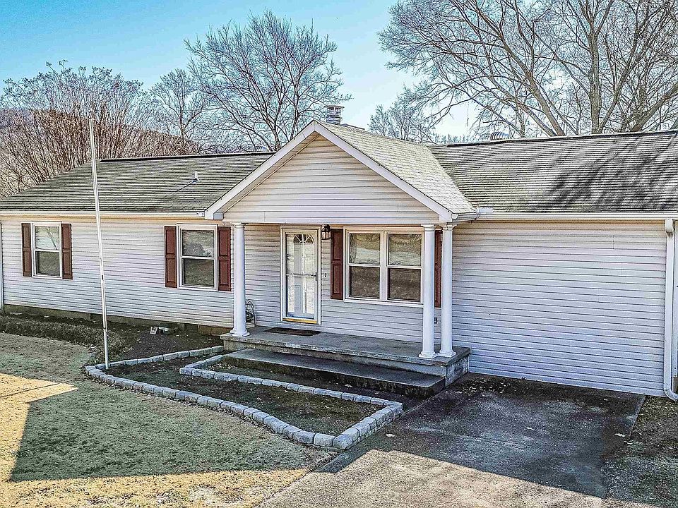 1st image of 912 Mountain Gap Rd SE