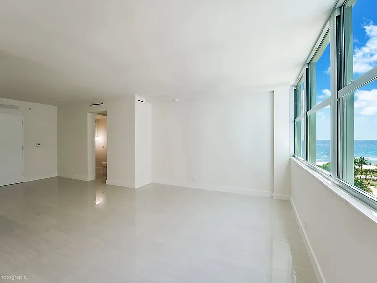 5055 Collins Ave — Photo 7