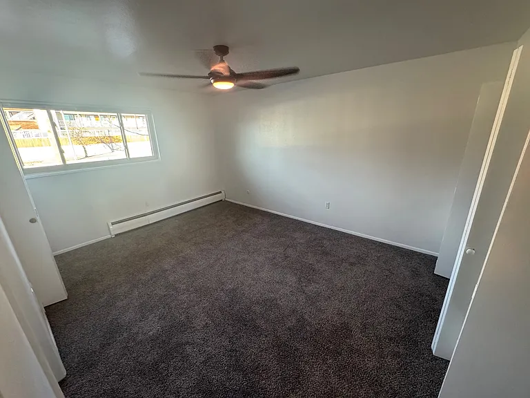 434 Valley Hi Cir #B24 — Photo 15