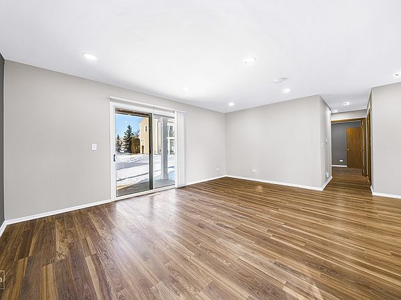 5th image of 2126 Southwind Cir