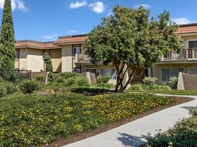 Los Arbolitos Oxnard Apartments