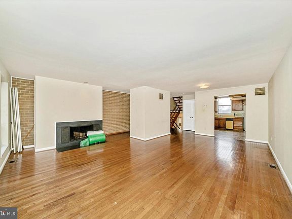 4th image of 3136 Banneker Dr NE #3136