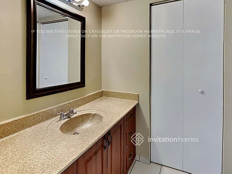 12748 NW 102nd Ave — Photo 14