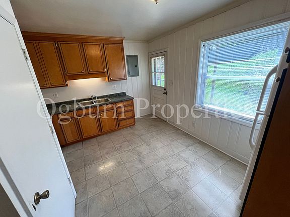 4th image of 513-525 S Green St #525-A