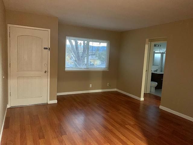 1st image of 687 Ontario Ct #8