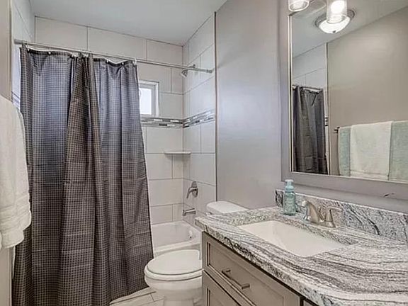 4th image of 2030 N Bryan Ln