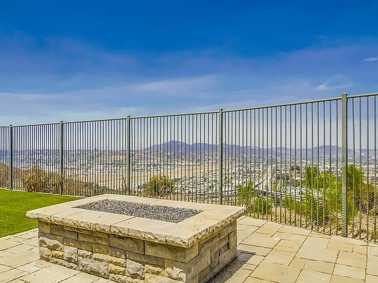 5102 Sevilla St — Photo 11