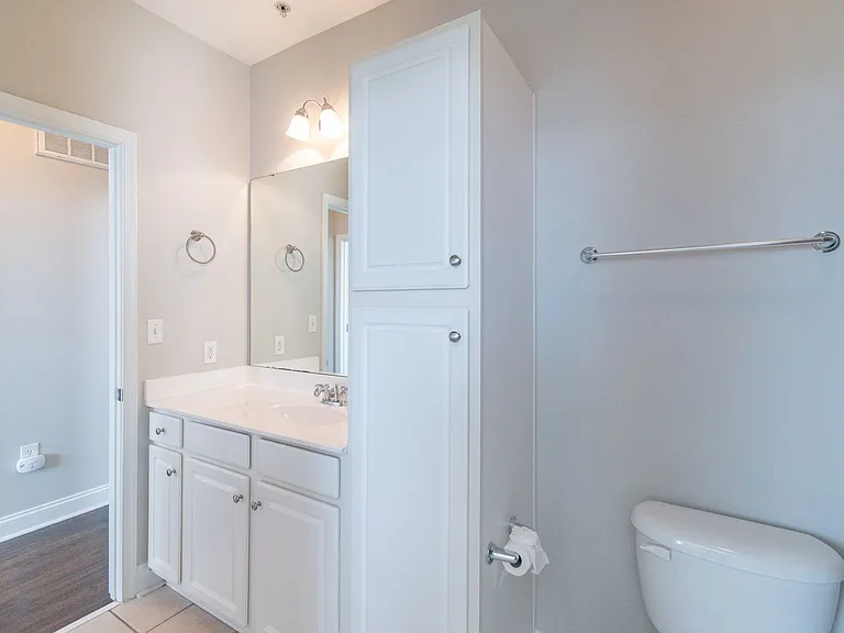 560 Oakland Ave — Photo 22