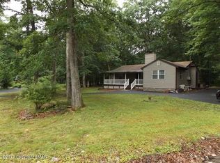 3122 Parliament Dr, East Stroudsburg, PA