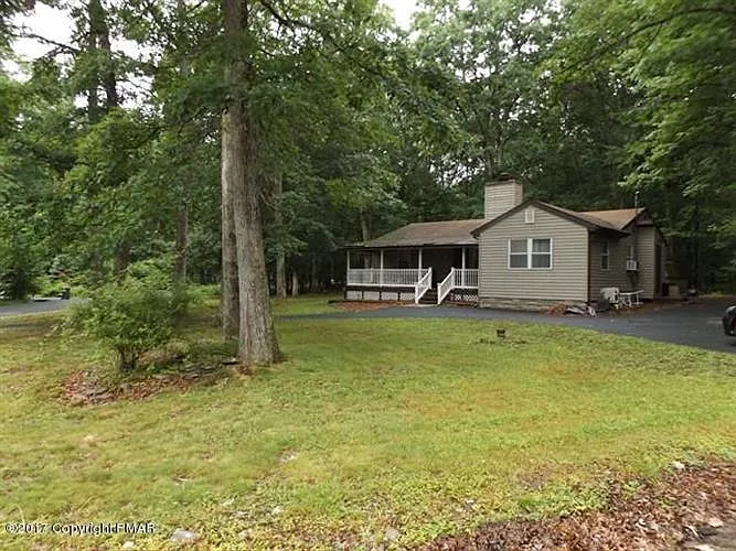 3122 Parliament Dr photo 1