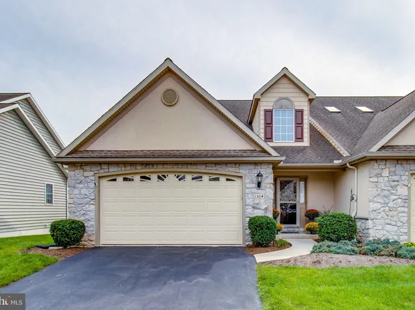 1304 Willow Creek Dr, Mount Joy, PA 17552