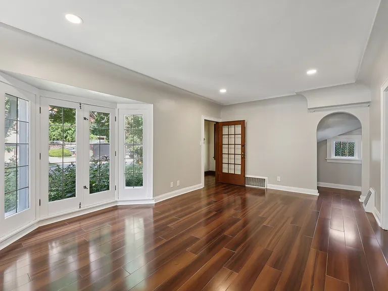 1416 Martha Washington Dr — Photo 7