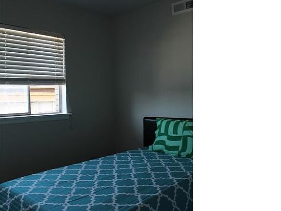 4th image of 5921 Gaston Ave APT G