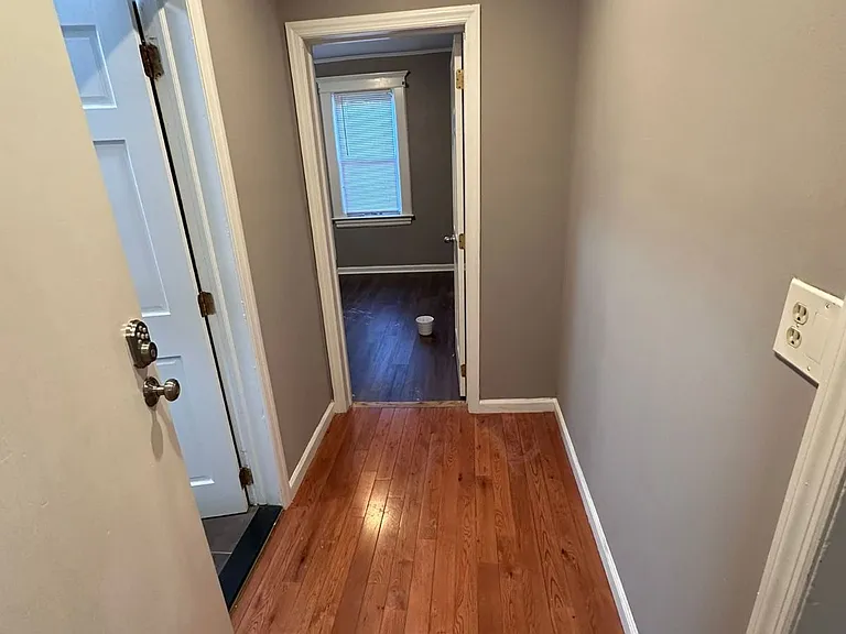16 New St #2 — Photo 7