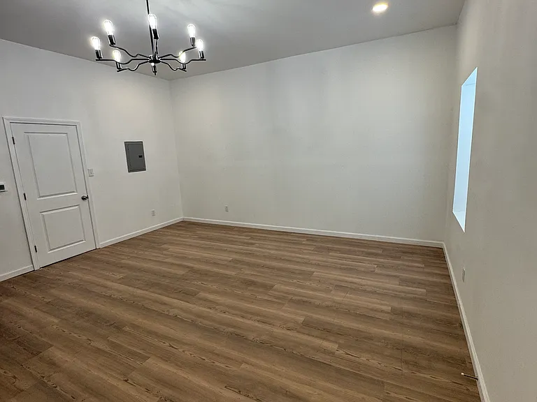 839 S Jackson St #2 — Photo 5