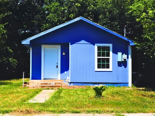 1732 Dillard St, Fort Worth, TX 76105