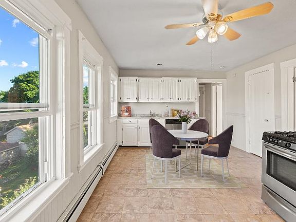 2nd image of 33 Oakland St #3