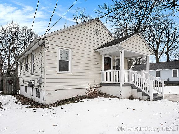 2nd image of 1452 Houseman Ave NE