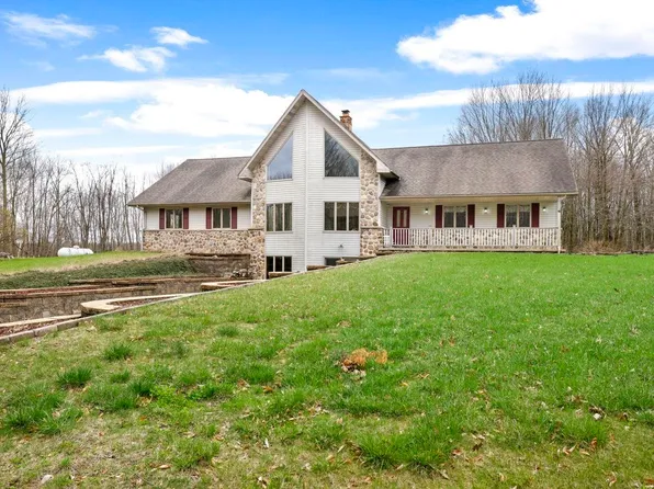 N5446 County Road D #D, New London, WI 54961