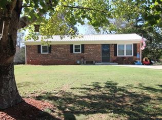 2116 Union Grove Rd, Lenoir, NC 28645