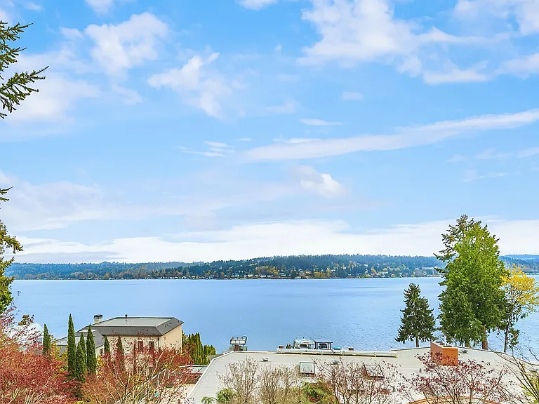 1848 W Lake Sammamish Pkwy SE — Photo 15