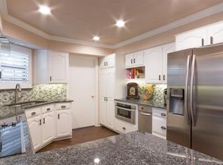 2220 Pine Thicket Ln, Bedford, TX 76021
