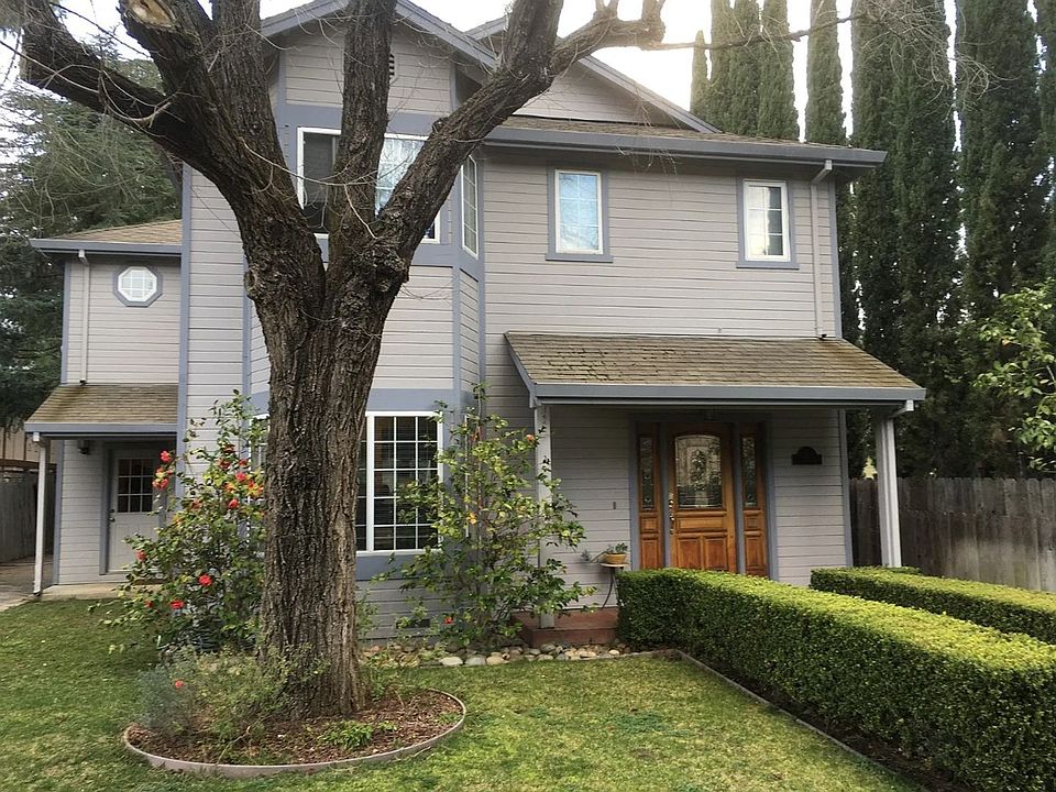 1st image of 6 Brickway Ct